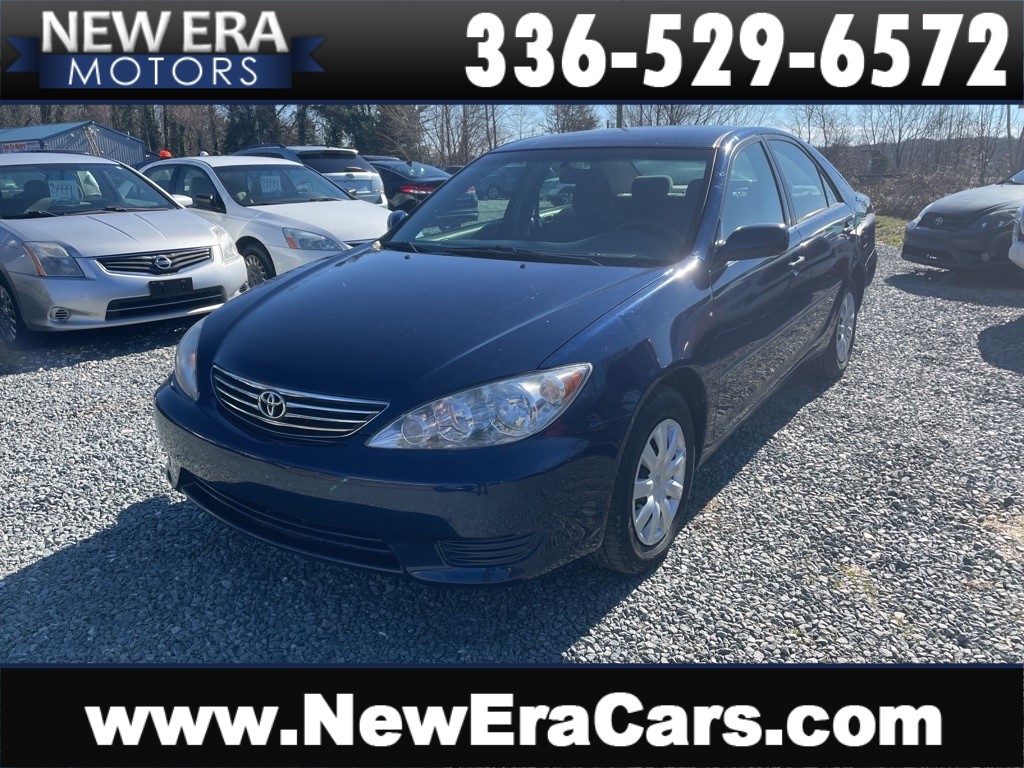2005 TOYOTA CAMRY LE for sale by dealer
