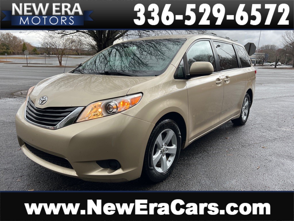 2011 TOYOTA SIENNA LE for sale by dealer