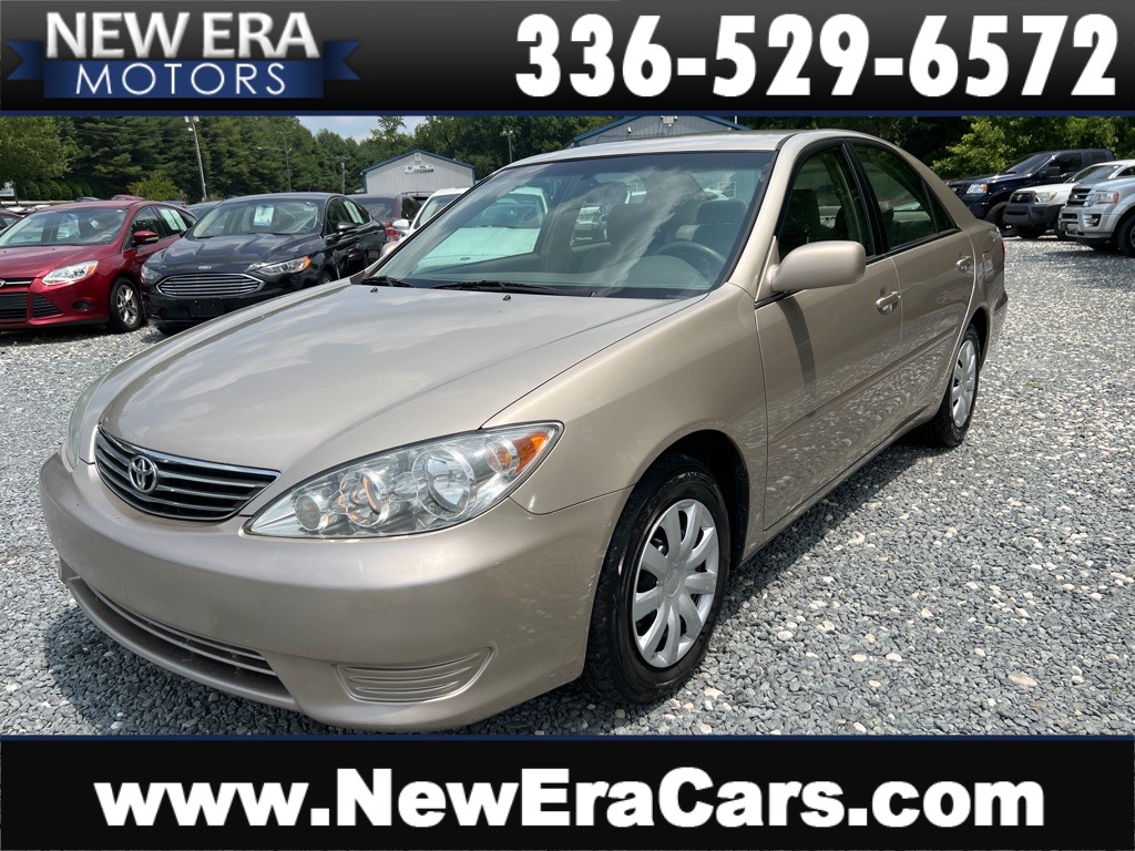 2005 TOYOTA CAMRY LE for sale by dealer