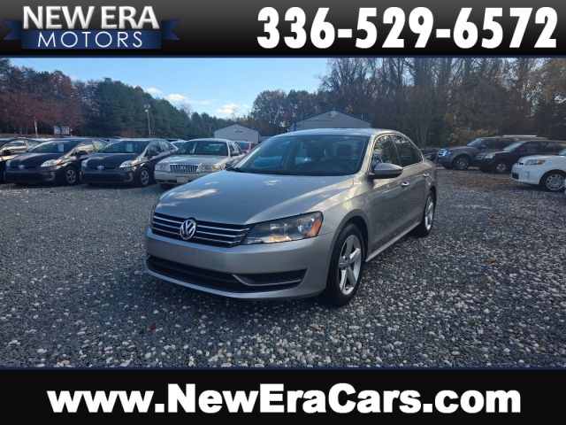 2012 Volkswagen Passat 2.5L SE Sedan 4D for sale by dealer