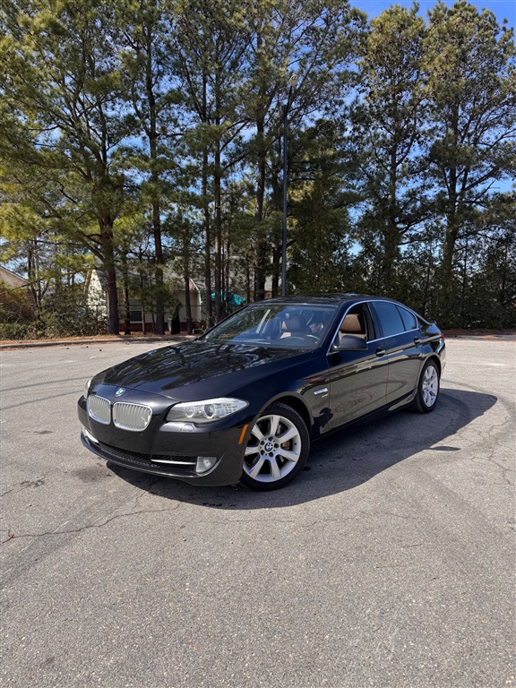 2011 BMW 5-Series 550xi for sale by dealer