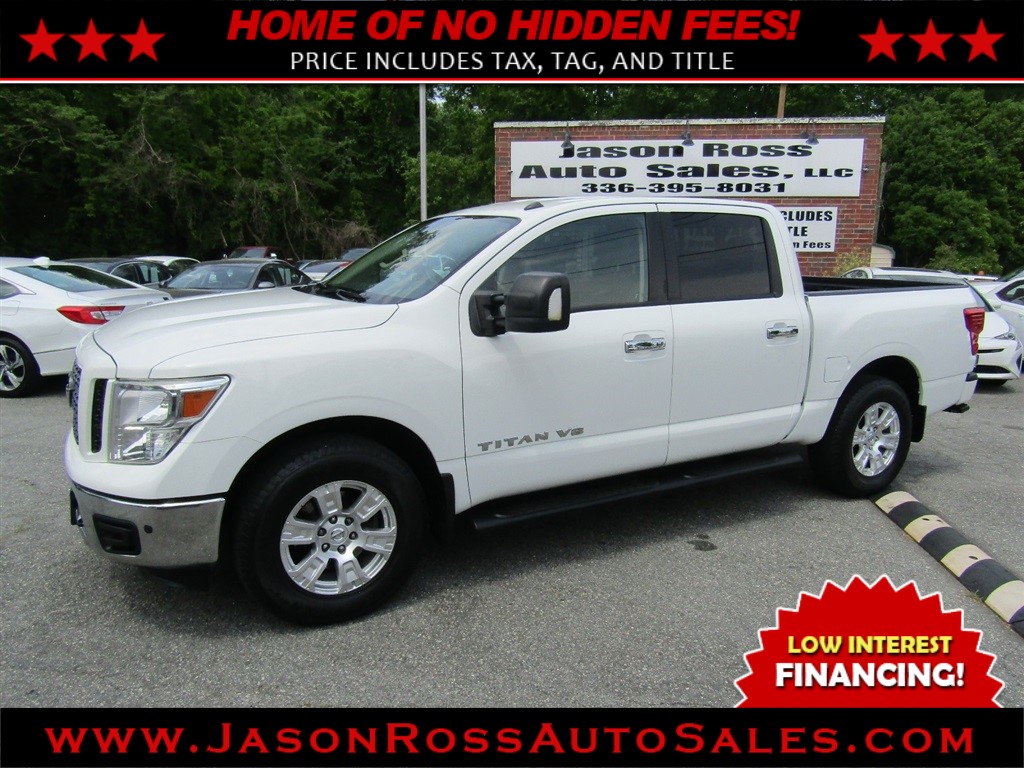 2019 Nissan Titan SV Crew Cab 4WD for sale by dealer