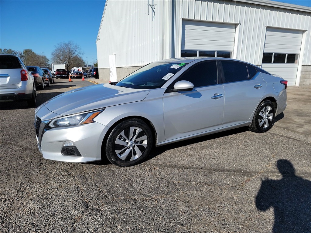 2020 Nissan Altima 2.5 S for sale by dealer