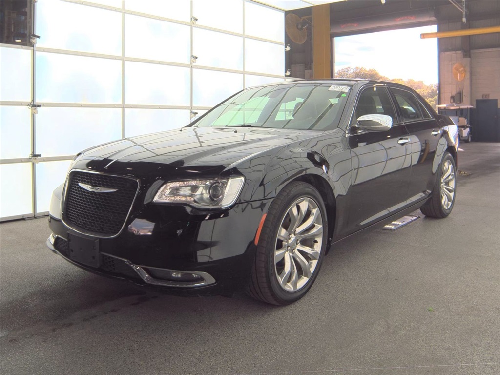 2019 Chrysler 300 Limited RWD for sale by dealer