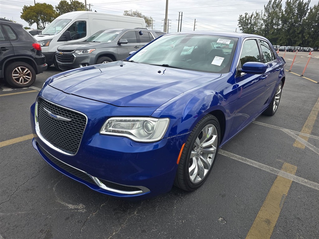 2019 Chrysler 300 Touring for sale by dealer